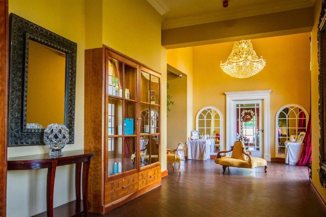 Fitzgeralds Woodlands House Hotel أدير المظهر الخارجي الصورة