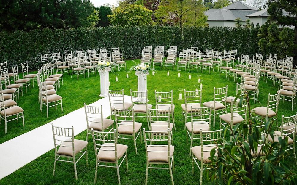Fitzgeralds Woodlands House Hotel أدير المظهر الخارجي الصورة