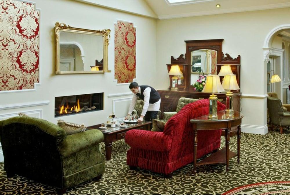 Fitzgeralds Woodlands House Hotel أدير المظهر الخارجي الصورة