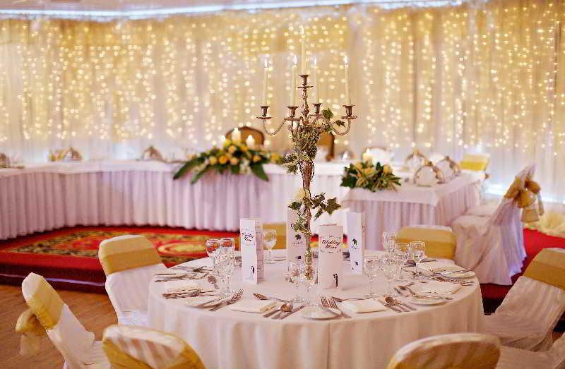Fitzgeralds Woodlands House Hotel أدير المظهر الخارجي الصورة