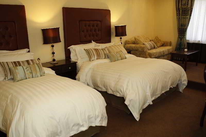 Fitzgeralds Woodlands House Hotel أدير المظهر الخارجي الصورة