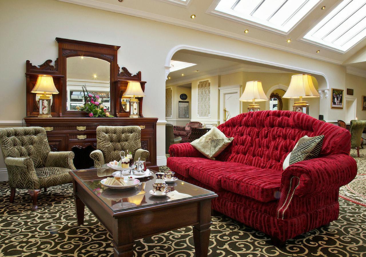 Fitzgeralds Woodlands House Hotel أدير المظهر الخارجي الصورة