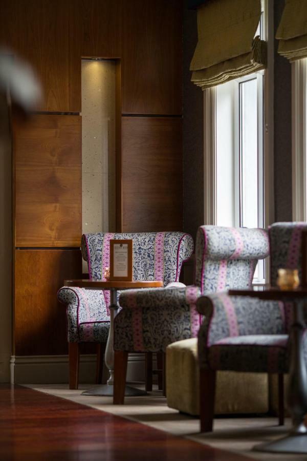 Fitzgeralds Woodlands House Hotel أدير المظهر الخارجي الصورة