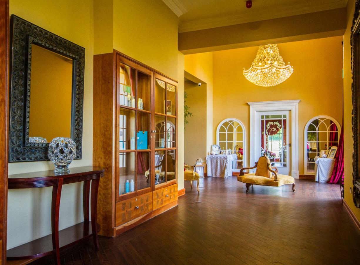 Fitzgeralds Woodlands House Hotel أدير المظهر الخارجي الصورة