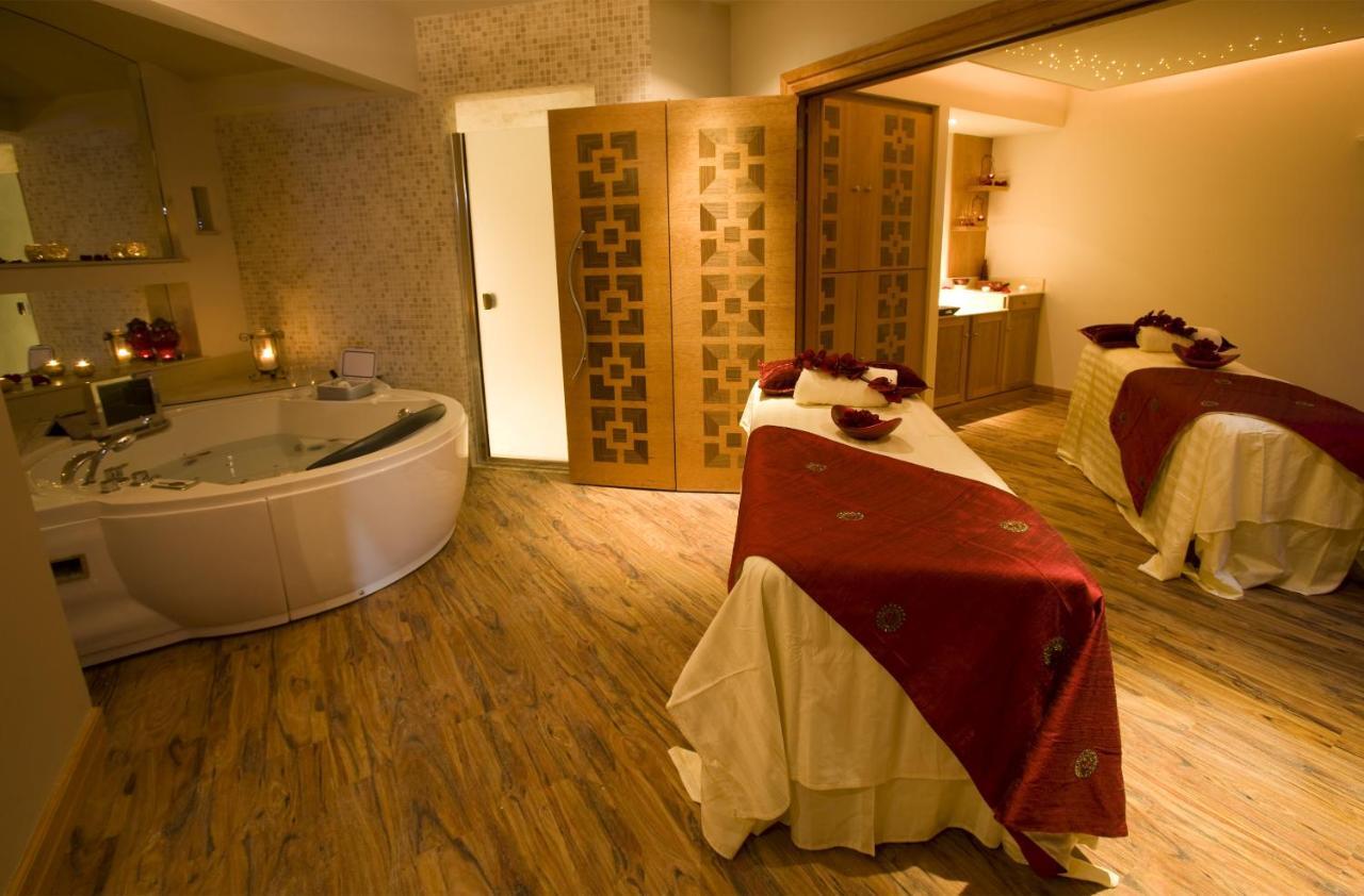 Fitzgeralds Woodlands House Hotel أدير المظهر الخارجي الصورة